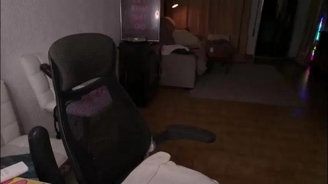 Image 11 of showmebbw Stream on Chaturbate on 4 days ago