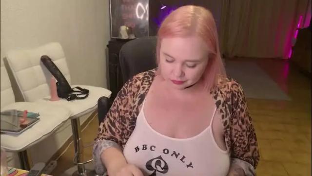 Image 3 of showmebbw Stream on Chaturbate on 1 month ago