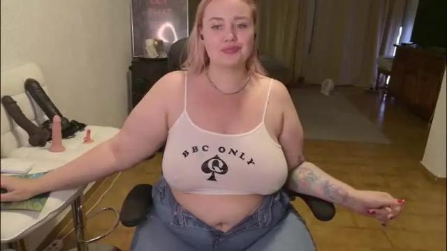 Image 7 of showmebbw Stream on Chaturbate on 1 month ago