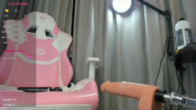 Image 11 of showmejenny Stream on Chaturbate on 15 months ago