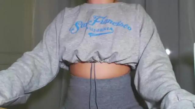 Image 7 of shy_26 Stream on Chaturbate on 14 months ago