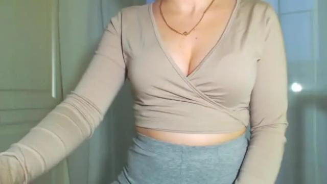 Image 8 of shy_26 Stream on Chaturbate on 14 months ago