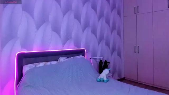 Image 2 of shy_bambiii Stream on Chaturbate on 13 months ago