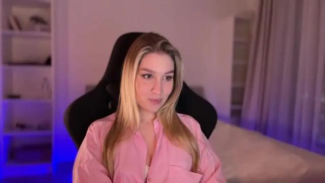 Image 4 of shy_bee Stream on Chaturbate on 14 months ago