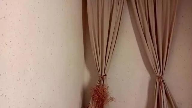 Image 3 of shy_diana_ Stream on Chaturbate on 21 months ago