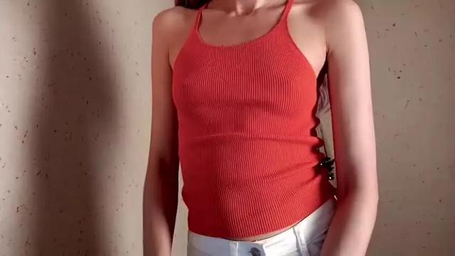Image 12 of shy_diana_ Stream on Chaturbate on 18 months ago
