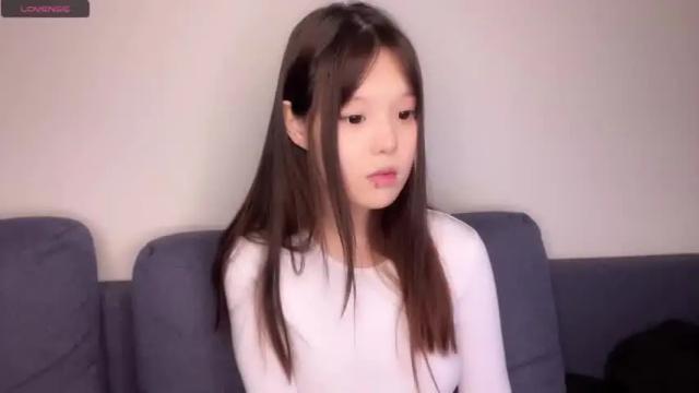 Image 4 of shy_lee33 Stream on Chaturbate on 17 months ago