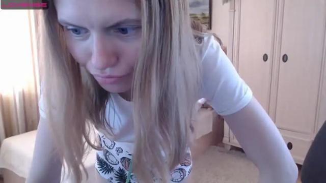 Image 10 of shy_moony Stream on Chaturbate on 13 months ago