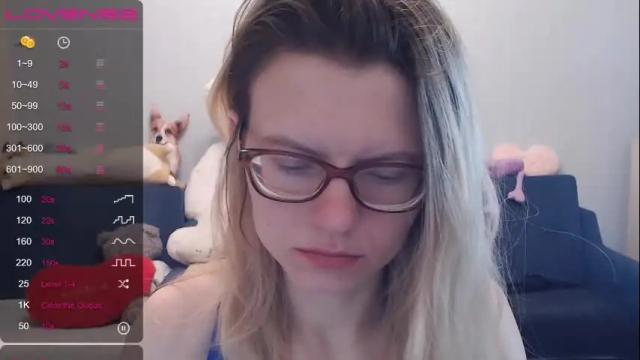 Image 6 of shy_moony Stream on Chaturbate on 10 days ago