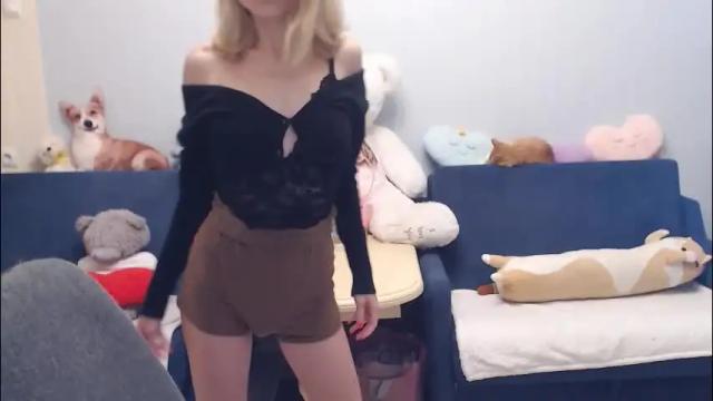 Image 6 of shy_moony Stream on Chaturbate on 21 days ago