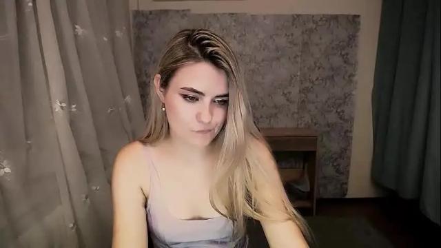 Image 6 of shy_sabrina_ Stream on Chaturbate on 1 month ago