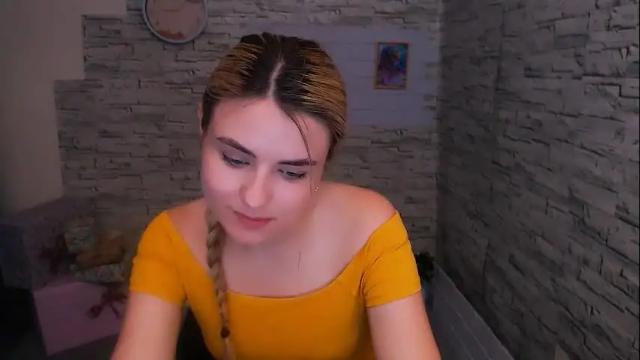 Image 3 of shy_sabrina_ Stream on Chaturbate on 1 month ago