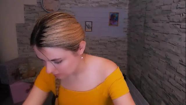 Image 4 of shy_sabrina_ Stream on Chaturbate on 1 month ago