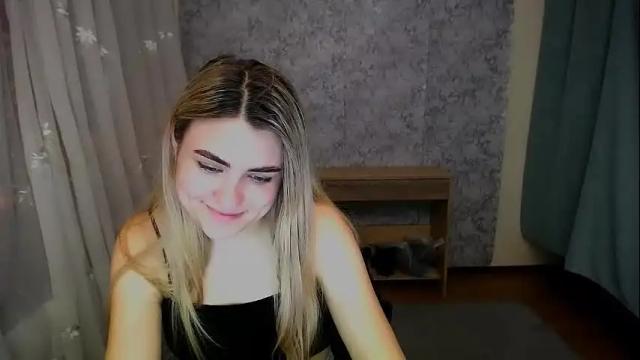 Image 4 of shy_sabrina_ Stream on Chaturbate on 28 days ago