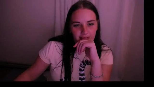 Image 11 of shy_star_amy Stream on Chaturbate on 18 months ago