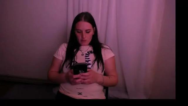Image 12 of shy_star_amy Stream on Chaturbate on 18 months ago