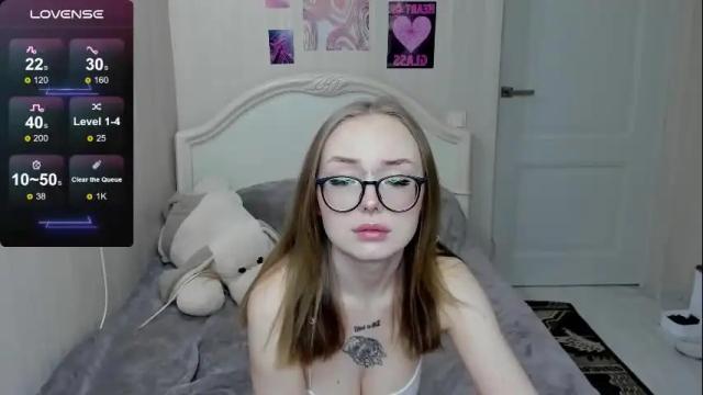 Image 3 of shy_suchka Stream on Chaturbate on 6 months ago