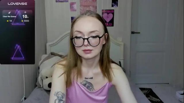 Thumbnail 1, shy_suchka's Stream at Chaturbate, 6 months ago