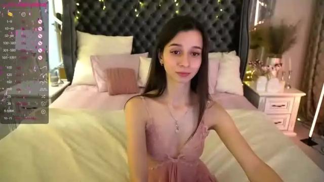 Image 2 of shyangely Stream on Chaturbate on 13 months ago