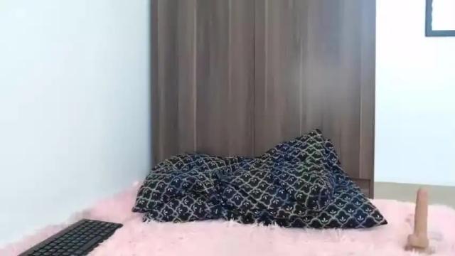 Image 10 of shyeve2004 Stream on Chaturbate on 12 months ago