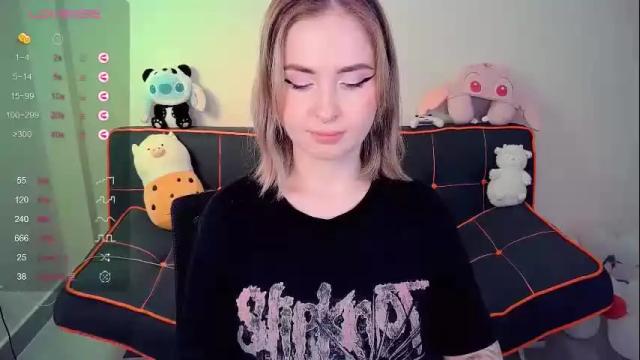 Thumbnail 2, shyfoxxxy's Stream at Chaturbate, 1 month ago