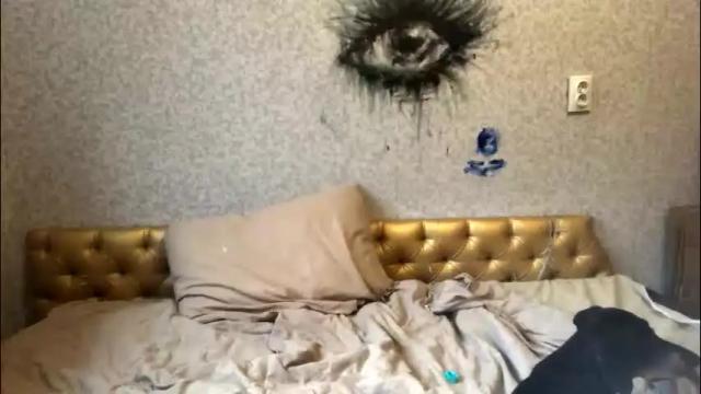 Image 4 of shyredstar Stream on Chaturbate on 2 months ago