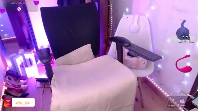 Image 11 of sia_ellis Stream on Chaturbate on 1 month ago