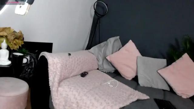 Image 4 of siaonex Stream on Chaturbate on 19 months ago