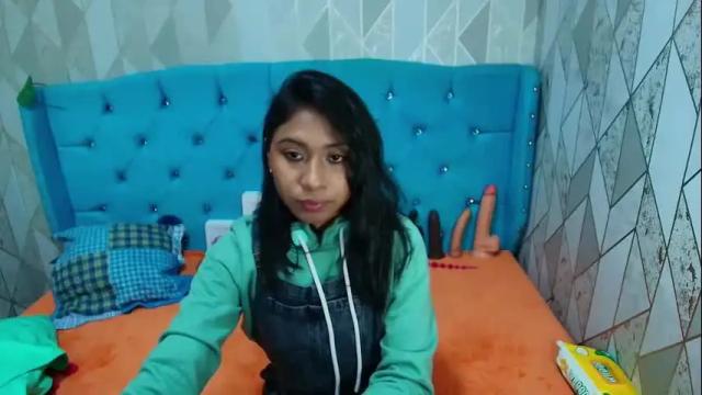 Image 2 of siarawuayuu Stream on Chaturbate on 1 month ago