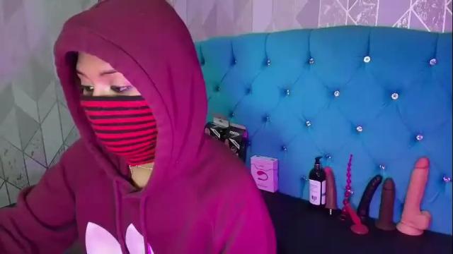 Image 12 of siarawuayuu Stream on Chaturbate on 1 month ago