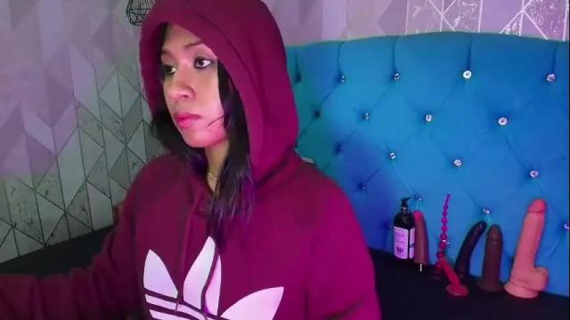 Image 7 of siarawuayuu Stream on Chaturbate on 1 month ago