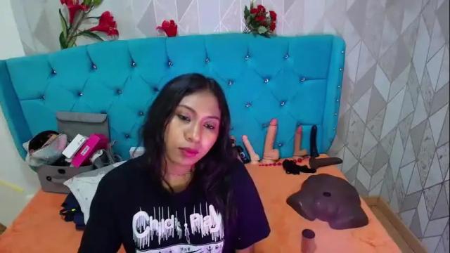 Image 10 of siarawuayuu Stream on Chaturbate on 1 day ago