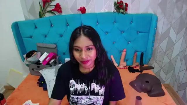 Image 8 of siarawuayuu Stream on Chaturbate on 1 day ago