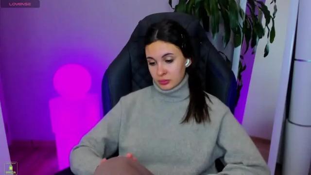 Image 2 of siaspencer Stream on Chaturbate on 17 months ago