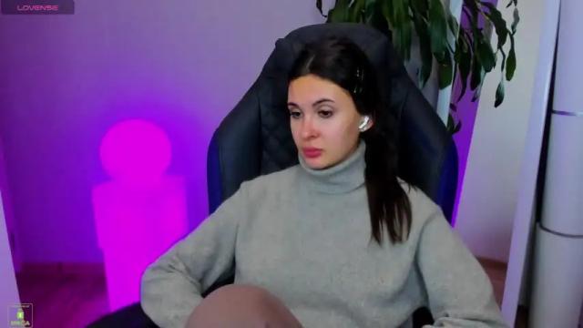 Image 3 of siaspencer Stream on Chaturbate on 17 months ago
