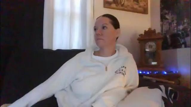 Image 10 of sidneyraee Stream on Chaturbate on 1 month ago