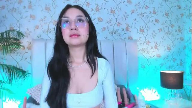 Image 8 of sienna_lorengb Stream on Chaturbate on 1 month ago