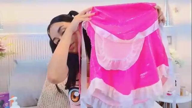 Image 6 of sienna_lorengb Stream on Chaturbate on 15 days ago