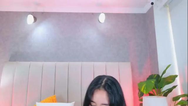 Image 10 of sienna_lorengb Stream on Chaturbate on 3 months ago