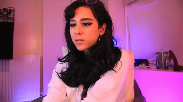 Image 12 of sierra_x_nevadas Stream on Chaturbate on 14 months ago