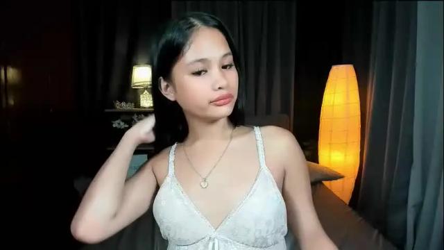 Image 3 of sierracoxriches Stream on Chaturbate on 1 month ago