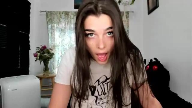 Image 7 of sierrasquirter Stream on Chaturbate on 7 months ago