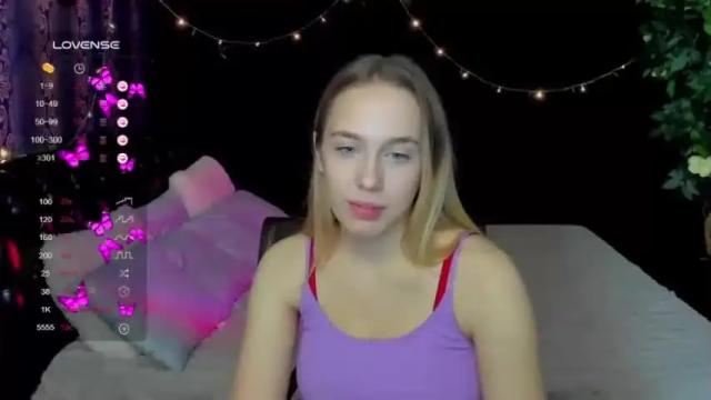 Image 11 of siiya_ Stream on Chaturbate on 17 months ago