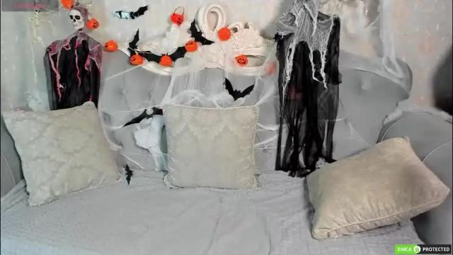 Image 2 of silascollins Stream on Chaturbate on 8 days ago