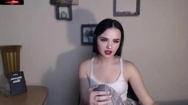 Image 2 of silena_golt Stream on Chaturbate on 18 months ago
