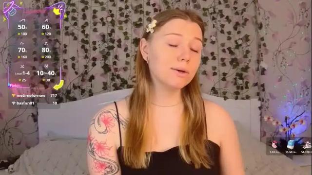 Image 2 of silent_princesses Stream on Chaturbate on 2 months ago