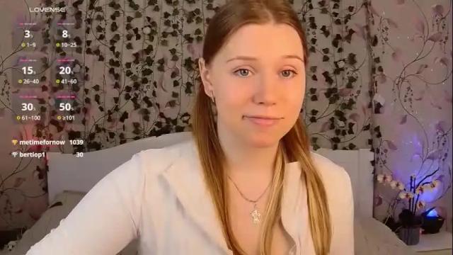 Image 12 of silent_princesses Stream on Chaturbate on 1 month ago