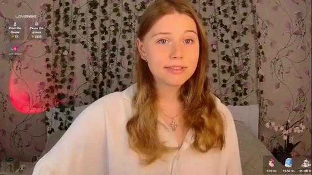 Image 2 of silent_princesses Stream on Chaturbate on 9 days ago