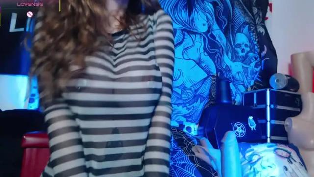 Image 2 of silentmary Stream on Chaturbate on 1 month ago