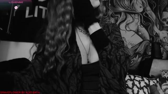 Image 2 of silentmary Stream on Chaturbate on 23 days ago